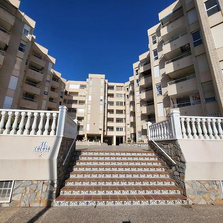 Sea View Luxury Apartment Victoria Торевиеха Екстериор снимка
