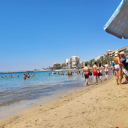 Sea View Luxury Apartment Victoria Торевиеха Екстериор снимка