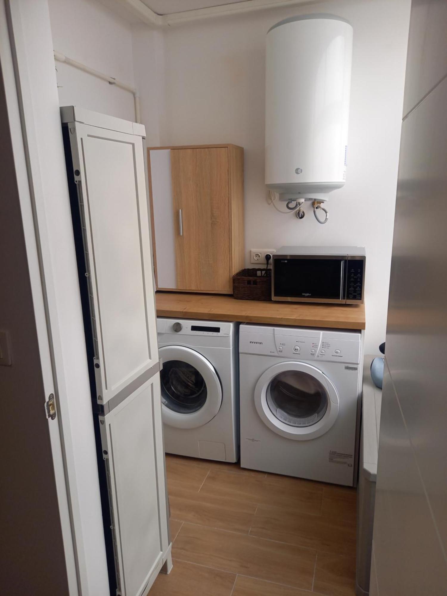 Sea View Luxury Apartment Victoria Торевиеха Екстериор снимка